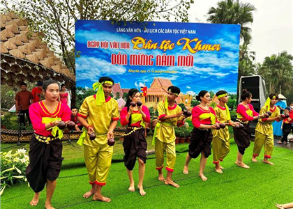 Ngày hội văn hóa dân tộc Khmer đón mừng năm mới tại “Ngôi nhà chung”