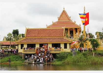 Lễ cầu siêu và cầu an  tại Làng Văn hóa - Du lịch các dân tộc Việt Nam