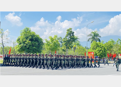 Vừa theo dõi luyện tập diễu binh, diễu hành vừa khám phá văn hóa tại Làng Văn hóa - Du lịch các dân tộc Việt Nam
