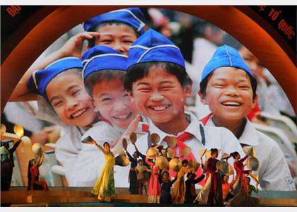 Chương trình “Đại gia đình các dân tộc Việt Nam với sự nghiệp xây dựng và bảo vệ Tổ quốc”