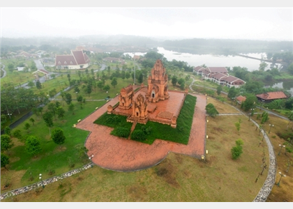Điểm tham quan: Tháp Chăm