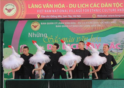 Chương trình múa rối đặc biệt mang tựa đề “Mùa Xuân yêu thương”