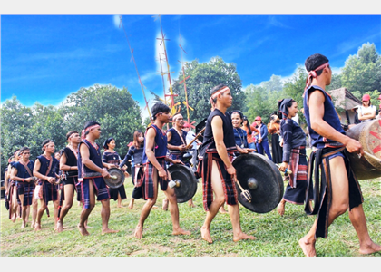 Không gian Văn hóa Cồng Chiêng Tây Nguyên 