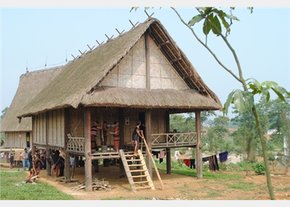 Giới thiệu vài nét về làng dân tộc Brâu tại “Ngôi nhà chung”