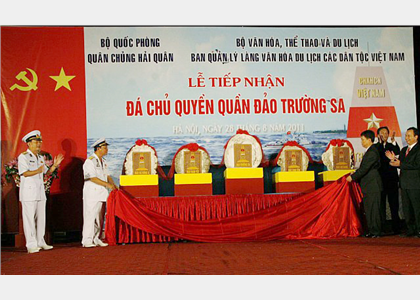 Lễ tiếp nhận đá chủ quyền quần đảo Trường Sa