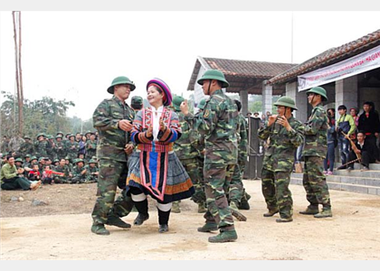 Giao lưu văn nghệ tại chợ vùng cao phía Bắc