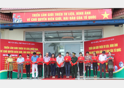  Khai mạc Triển lãm giới thiệu về chủ quyền biên giới, hải đảo của Tổ Quốc