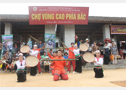 Khai mạc Chợ vùng cao phía Bắc tại Làng Văn hóa - Du lịch các dân tộc Việt Nam