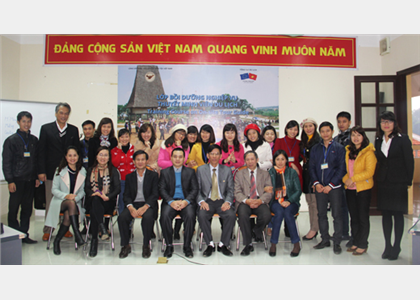 Bế giảng Lớp bồi dưỡng nghiệp vụ thuyết minh viên du lịch