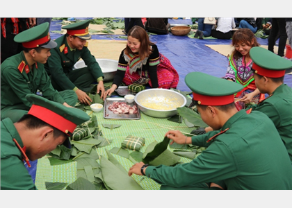 Chương trình “Gói bánh chưng xanh cùng người nghèo ăn Tết” năm 2020