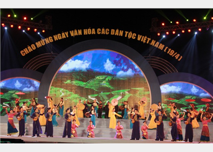 Khai mạc Ngày Văn hóa các dân tộc Việt Nam (19/4): Những bông hoa đất Việt