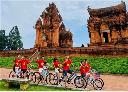 Đến 