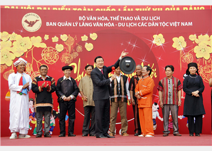 Chủ tịch nước Trương Tấn Sang thăm, chúc Tết cộng đồng các dân tộc