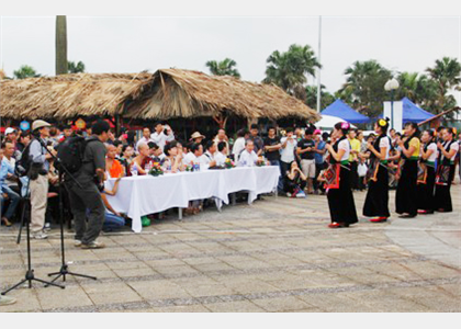 Khai mạc không gian giới thiệu ẩm thực các dân tộc 