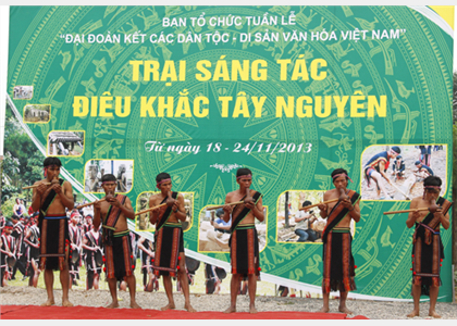 Khai mạc Trại sáng tác Điêu khắc Tây Nguyên 
