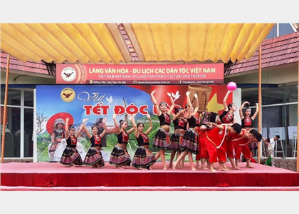 Chương trình ca múa nhạc “Gửi trọn niềm tin”