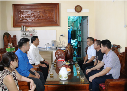 Cục Văn hóa các dân tộc Việt Nam thăm hỏi các gia đình liệt sĩ nhân ngày Thương binh - Liệt sĩ 27/7