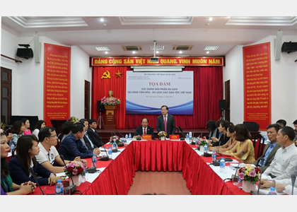 Xây dựng sản phẩm du lịch tại Làng Văn hóa - Du lịch các dân tộc Việt Nam