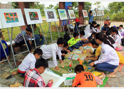 Tổ chức các hoat động tháng 8 
